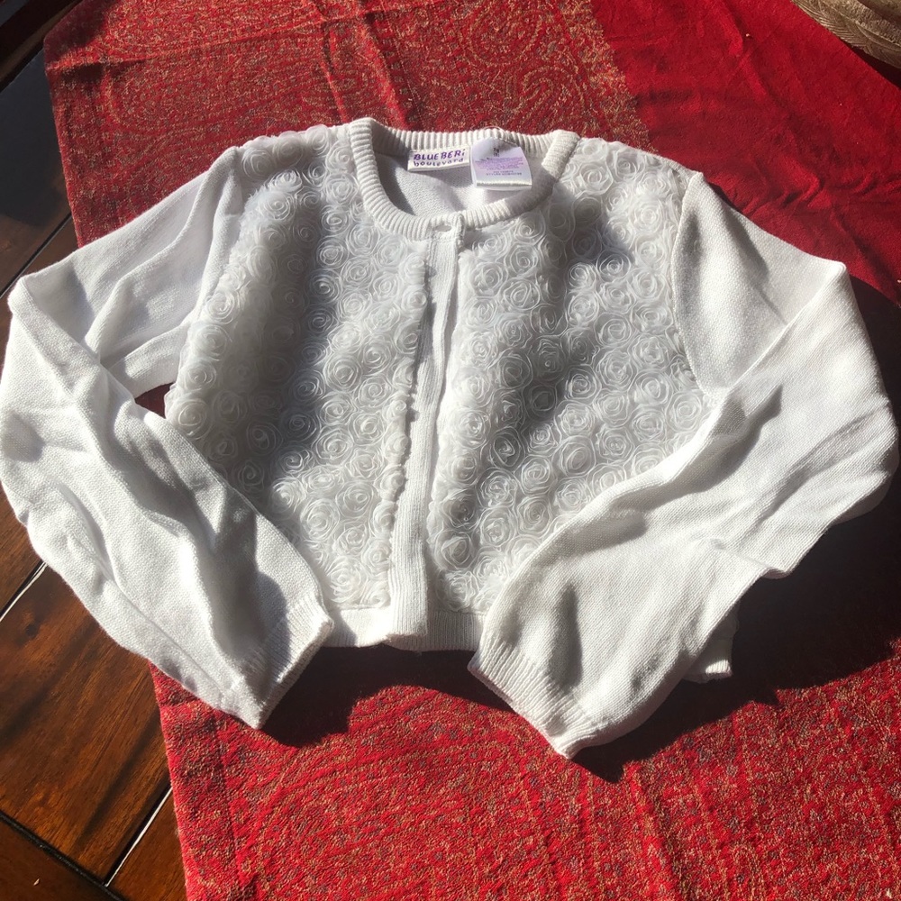 Girls sz 7/8 cropped sweater floral pattern toile